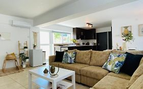 Serena'S 2-Br Apartment In Larnaca