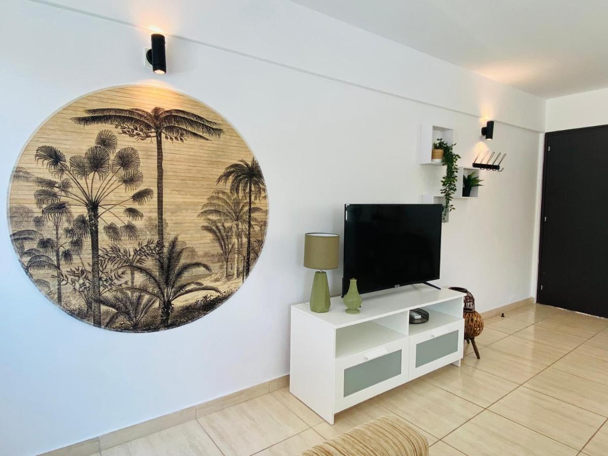 Serena'S 2-Br Apartment In Larnaca Exterior photo
